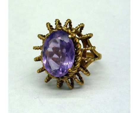 A 9ct gold and amethyst ring, weight 6.4g, size R