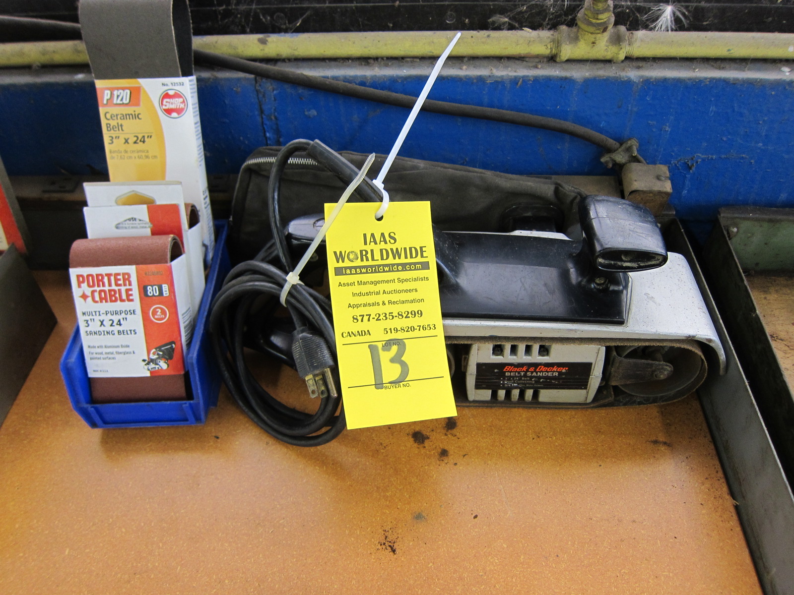 ELECTRIC 3" x 24" BELT SANDER, 3/4 HP. BLACK & DECKER 7451