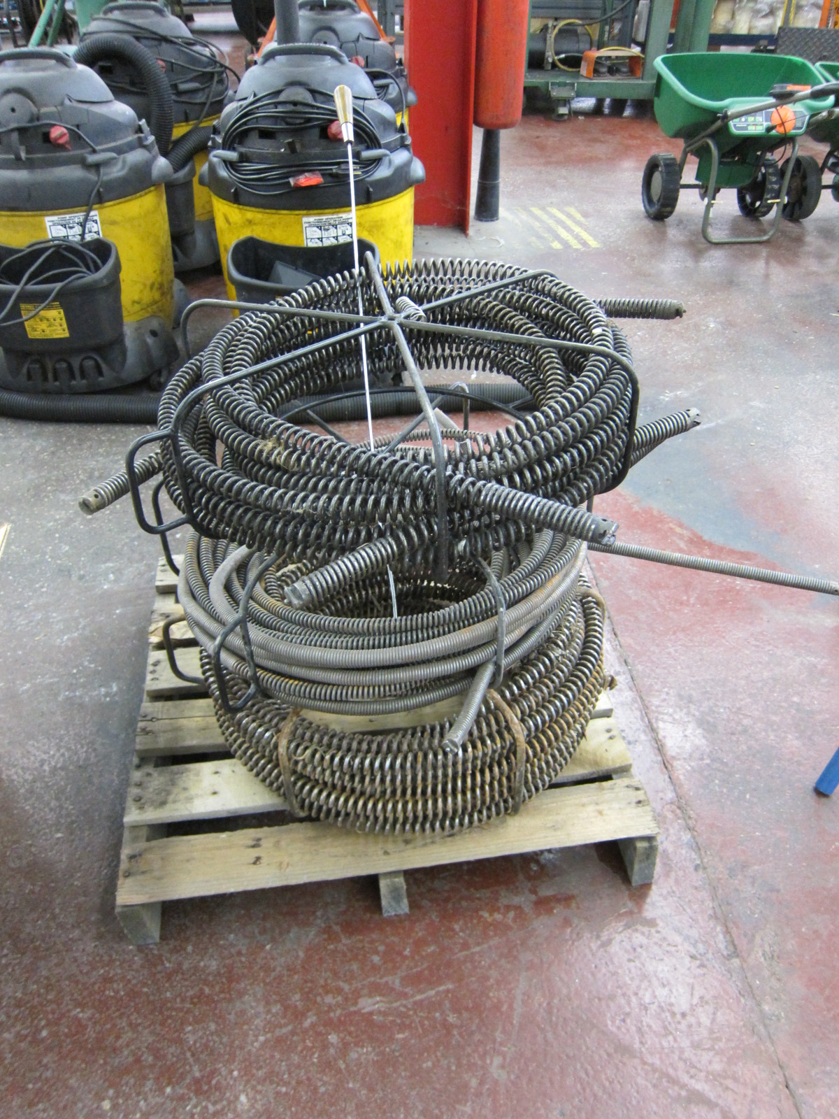 SEWER PIPE SNAKE WITH ASSORTED SNAKE ATTACHMENTS RIDGID K75