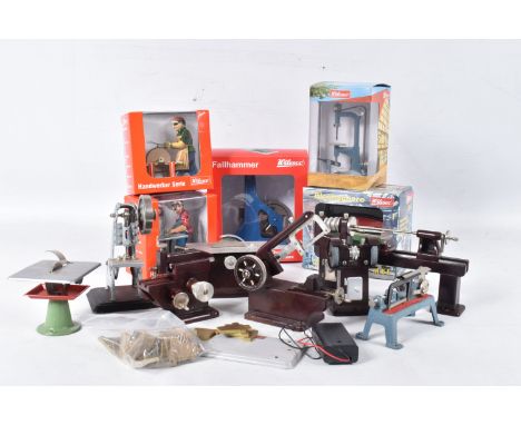A QUANTITY OF BOXED AND UNBOXED WILESCO AND OTHER WORKSHOP TOOLS AND ACCESSORIES, to include boxed Wilesco Drilling Machine, 
