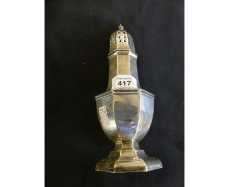 An octagonal silver sugar sifter bearing Sheffield hallmarks, approx. 5.8oz 
