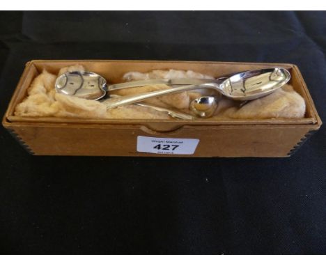 A collection of various hallmarked silver tea and condiment spoons, approx 1.5oz 