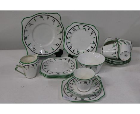 A pretty Art Decco period Salisbury bone china tea service 20pieces 