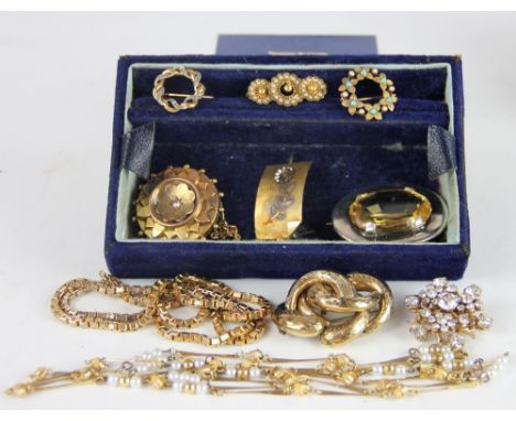 A collection of gold coloured and gold plated brooches and jewellery, to include; Victorian and later brooches including a di