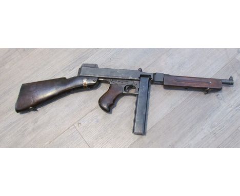 A Thompson SMG sub machine gun "Tommy Gun", Auto-Ordnance Corporation Bridgeport, Connecticut, USA, deactivated 22/06/18