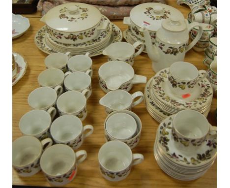 An extensive Midwinter part tea and dinner service