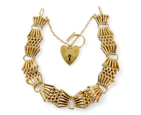 A 9ct gold gate-link bracelet - with a heart shaped clasp, 19.7g.