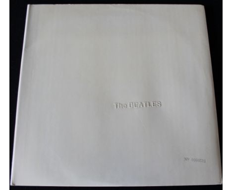 BEATLES WHITE ALBUM - a very low numbered UK mono top opening White Album. Sleeve No.0000531 is in excellent condition with s