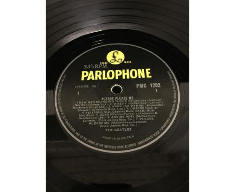 THE BEATLES - PLEASE PLEASE ME MONO THIRD - A rare third mono pressing of the debut LP from the Beatles (PMC 1202). This pres
