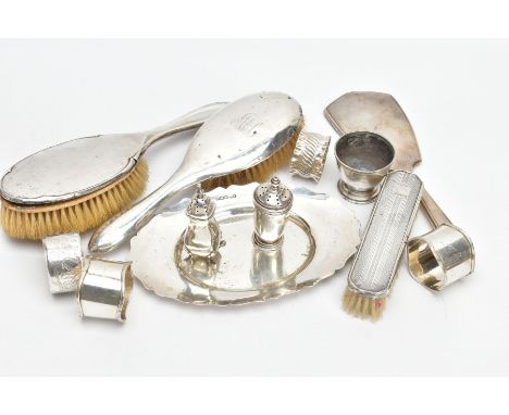 A PARCEL OF ASSORTED LATE 19TH AND 20TH CENTURY SILVER, including a napkin ring engraved with aesthetic decoration, bears ini