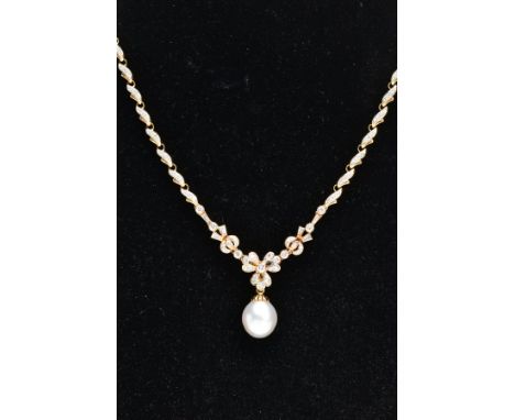 A MODERN 18CT GOLD SOUTH SEA PEARL AND DIAMOND NECKLET, centring on a detachable white South Sea pearl pendant, pearl measuri
