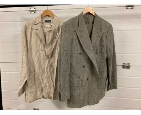 2 vintage mens 2 piece suits. A 100% wool checked suit (size L), together with a beige linen suit (size L) by 3 Guys Human Na