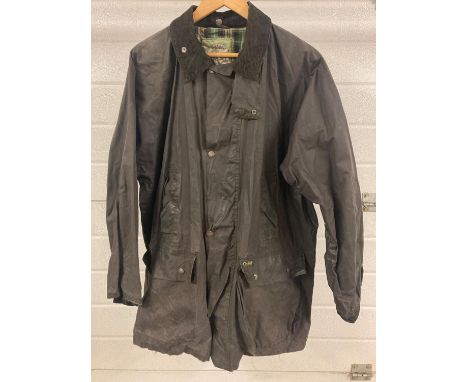 A mens vintage Oxford waxed jacket - Size L/42. 
