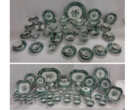 Spode Camilla Dinner Service incl. 12 dinner plates 10 1/4", 12 soup plates, 12 dessert bowls, 12 x 2 handled bowls, 16"x12" 