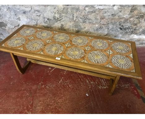 Retro tile topped coffee table. Measures 39x139x49.5cm 