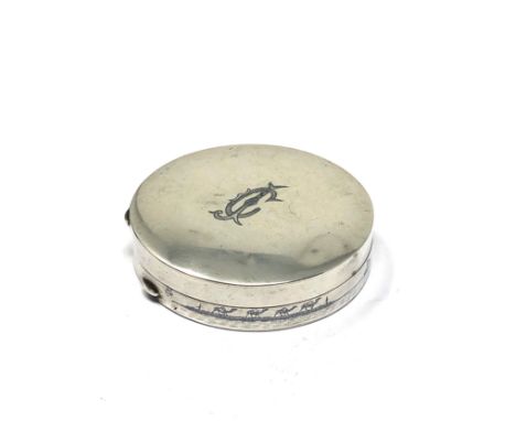 Vintage Silver &amp; niello compact measures approx 5.2cm dia weight 62g 