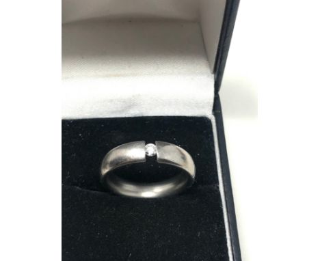 titanium & diamond band ring weight 2.4g 