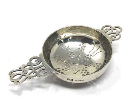 Vintage silver tea strainer sheffield silver hallmarks 