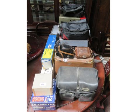 QUANTITY OF VARIOUS CAMERA EQUIPMENT AND ACCESSORIES 