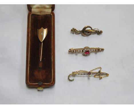 DIAMOND STICK PIN AND GOLD COLOURED BAR BROOCHES 