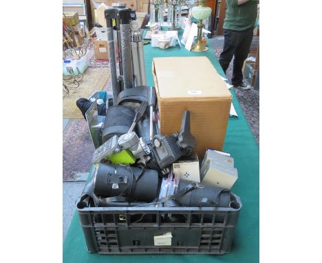 PARCEL OF VARIOUS CAMERAS, SLIDE PROJECTOR, TRIPODS, LENSES AND ACCESSORIES