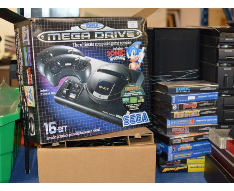VINTAGE SEGA MEGA DRIVE CONSOLE WITH ORIGINAL BOX, ACCESSORIES &amp; VARIOUS GAMES