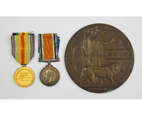 A World War I pair and death plaque to 34715 Pte E. Guest Ches. R, comprising BWM, VM and death penny named for Ernest guest 
