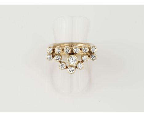 PAAR RINGE Gelbgold. Ringmaße ca. 54, Ges.-Gew. ca. 12,8 g. Geprüft 14 K. Zwei Ringe, einzeln und als Paar zu tragen. Jeweils
