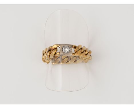 RING Gelbgold, Weißgold. Ringmaß ca. 52, Ges.-Gew. ca. 5,9 g. Geprüft 18 K. Kettenring, ein Brillant, ca. 0,10 ct. Diamant lo