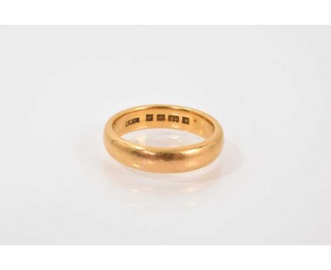 22ct gold wedding ring, London 1927, size Q.Good condition commensurate with age, clear hallmarks, band width 4.9mm. Weighs a