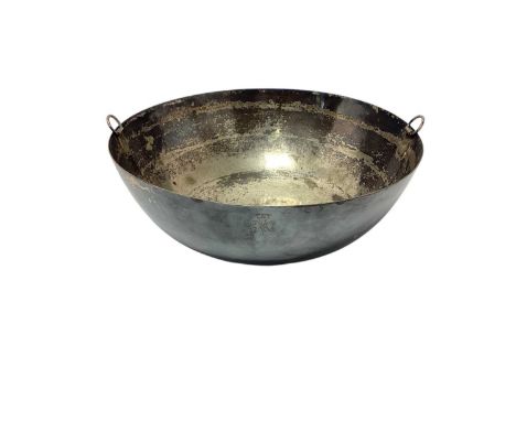 H.R.H. Princess Victoria Mary of Wales (later H.M. Queen Mary) Edwardian silver plated basin with engraved crowned VM cypher 