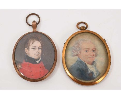 English School portrait miniature on ivory of an army officer in red coat, oval 5 x 4cm, in glazed gilt metal frame, APHA Ref