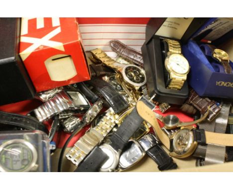 Box of mixed gents Wristwatches, mechanical &amp; Quartz to include boxed by makers including Santos, Skagen, Ingersoll, Time