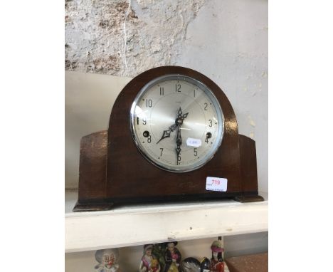 WESTMINSTER CHIME MANTEL CLOCK