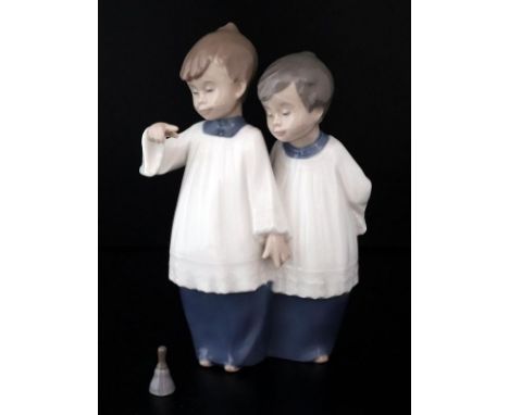 Lladro Nao Porcelain Figure, 2 Choir Boys With Bell 01072, Complete With Box (Bell detached But Not Broken)