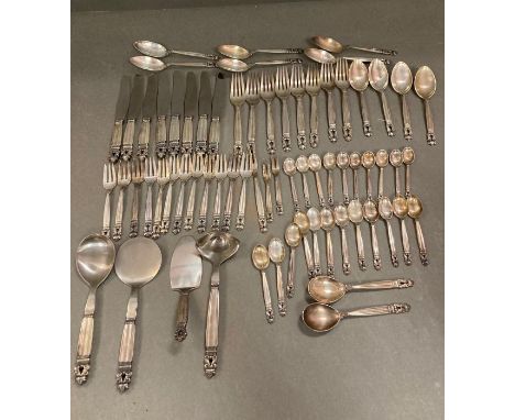 A Georg Jensen "Acorn" pattern silver part canteen of cutlery and flatware (Approximate 2010g without knives, Knives 445g)