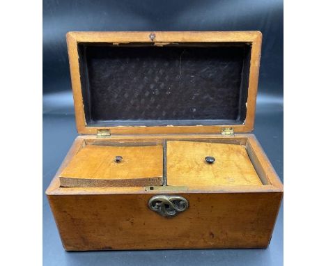 A mahogany tea caddy 