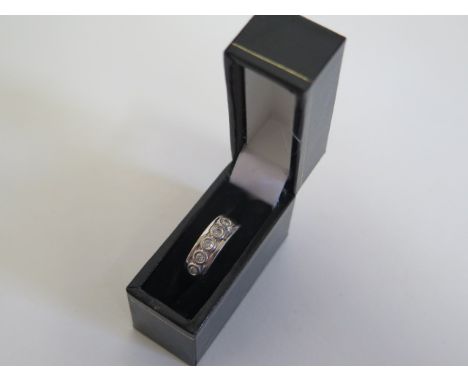 A hallmarked 9ct white gold five stone diamond ring, size M/N, approx 3.3 grams, in overall generally good condition, some us