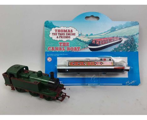 THOMAS & FRIENDS, THOMAS THE TANK ENGINE MODEL RAILWAY, comprising many boxed figures, along with further loose 00 gauge mode