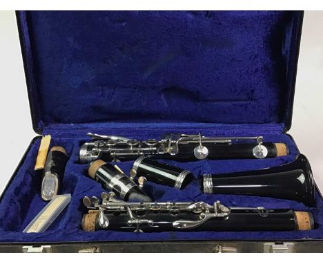 CLARINET B12, BUFFET CRAMPON OF PARIS in case