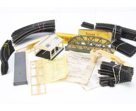 Tri-ang TT gauge Accessories and Type B Track, Diesel Engine Shed, Platform (damaged) and two Canopies, Footbridge, Girder Br