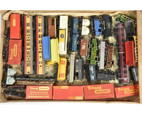Hornby Tri-ang and Lima 00 Gauge Locomotives and Rolling Stock, unboxed, Tri-ang blue 0-4-0 Nellie Tank Engine (no nameplates