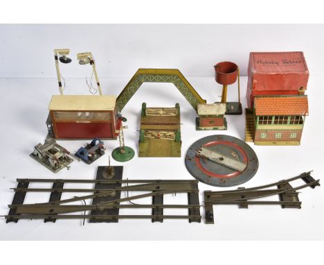 Hornby 0 Gauge Set Boxes Clockwork Track and other items, empty boxes for a 1920's No. 2 Goods Set (GW) and a post-war 101 Ta