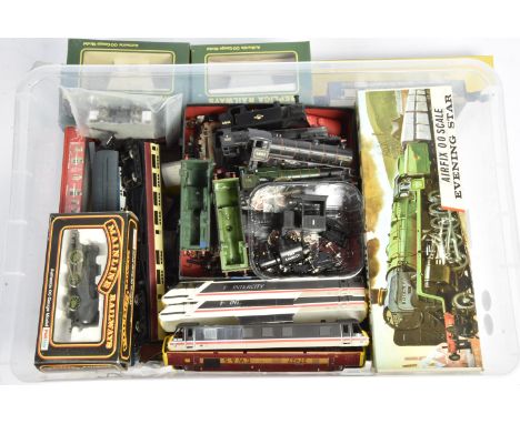 Hornby and other makers 00 and HO Gauge chassis Locomotive Bodies and Truck loads and Japanese Locomotives for spares, Tri-an