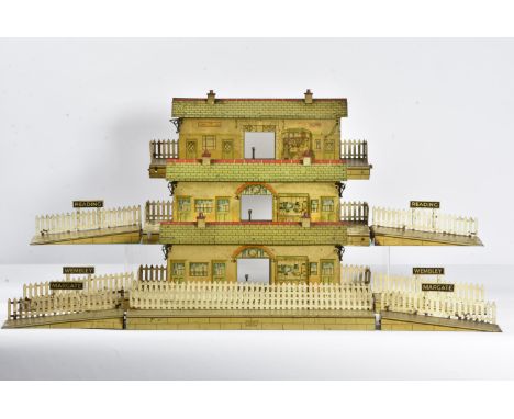 Hornby 0 Gauge 1930s Stations, three, all with speckled platforms and provision for lighting, with rectangular green-tiled ro