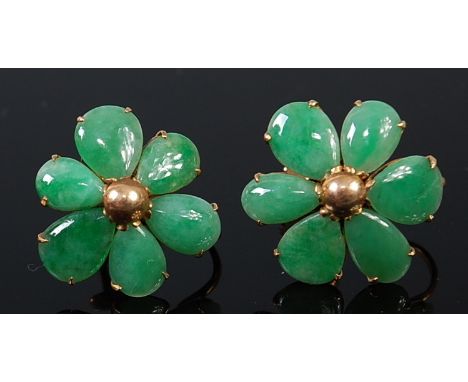 A pair of 18ct gold and jade flower head ear clips, each with screw-backs, 5.2g, dia. 2cm