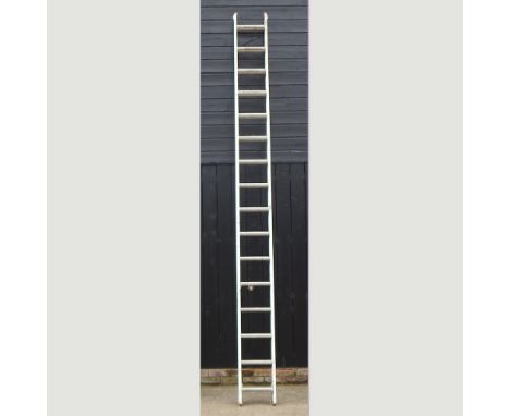 An aluminium extending ladder, 800cm overall