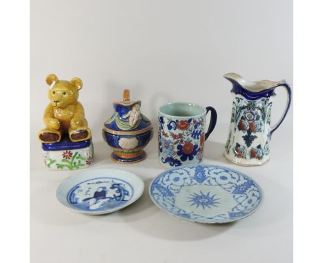 A collection of various china, to include Chinese plates