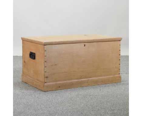 A Victorian pine trunk, with a hinged lid, 81cm