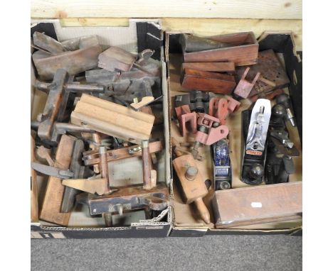 Two boxes of vintage woodworking tools